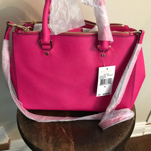 Michael Kors Medium Raspberry Sutton Satchel - Picture 4 of 6